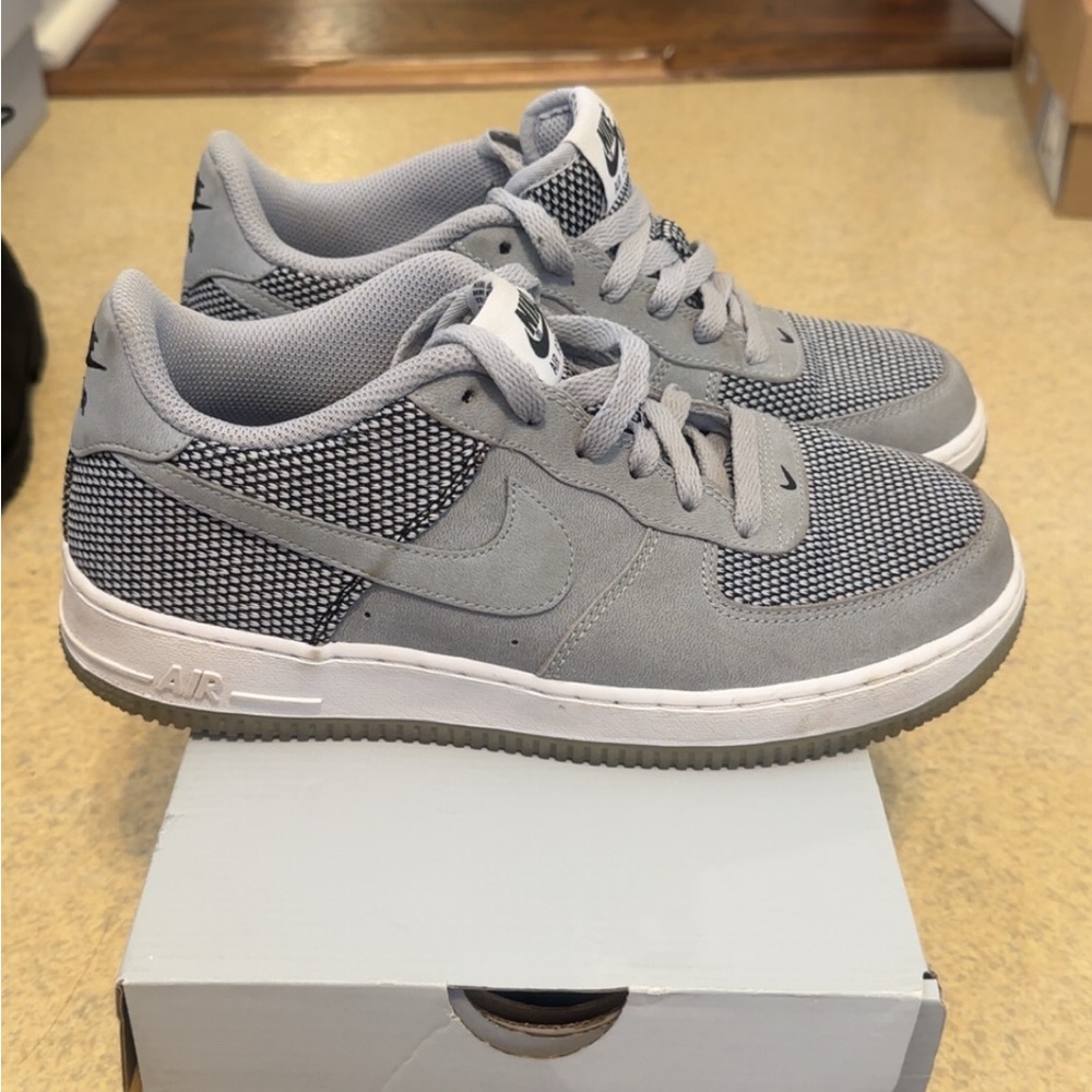 Nike Air Force 1 Kids Gray Sneakers